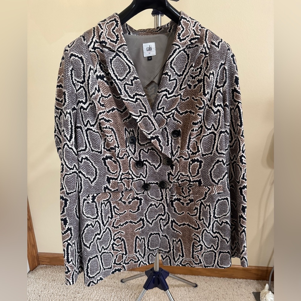 CAbi Women's Black and Brown Patterned Blazer